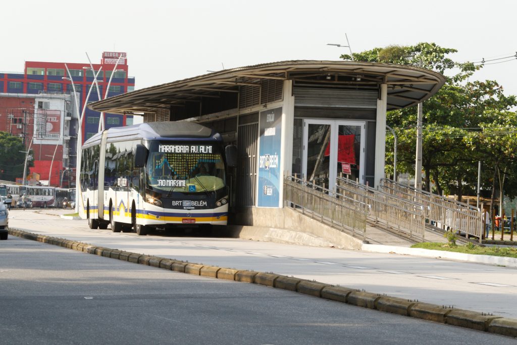 Estações e Terminais do BRT na avenida Augusto Montenegro. Estação Marambaia. Foto: Arquivo/ Oswaldo Forte