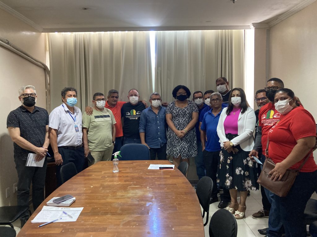 Reunião da diretoria da Semob com trabalhadores da empresa São Luís e representantes sindicais da categoria ocorreu na tarde desta quinta-feira, 7