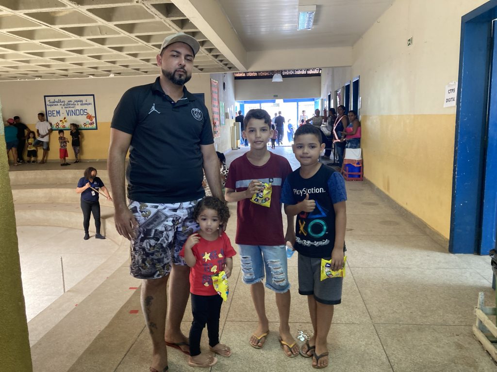O autônomo Lucas Tenório e a família puderam aproveitar diversos serviços ofertados durante a ação da Prefeitura de Belém