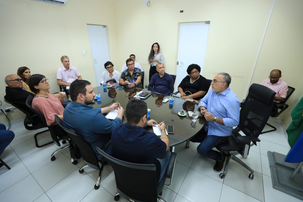 O prefeito Edmilson Rodrigues reuniu secretarias e outros órgãos para levantar as principais demandas e reivindicações ao governo federal: "Estamos num bom momento com o governo do presidente Lula"