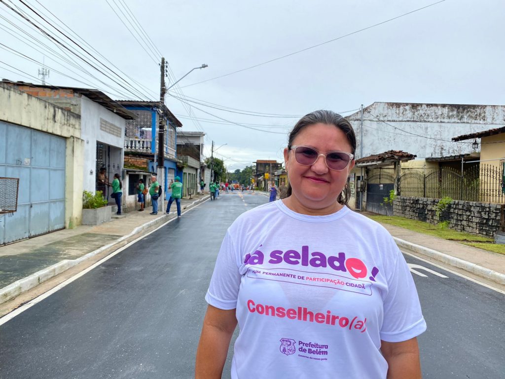 Dona Jeruza, moradora da comunidade e conselheira do programa municipal Tá Selado: "Requisitamos e a Prefeitura atendeu"