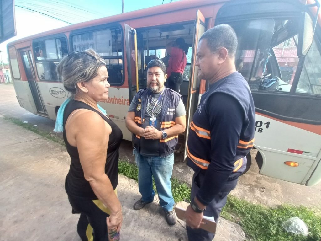 Agora os moradores do conjunto Eduardo Angelim, localizado no bairro Águas Negras, em Icoaraci, estão sendo atendidos por uma linha de micro-ônibus da empresa Transuni, saindo do conjunto habitacional com destino ao Shopping Castanheira.