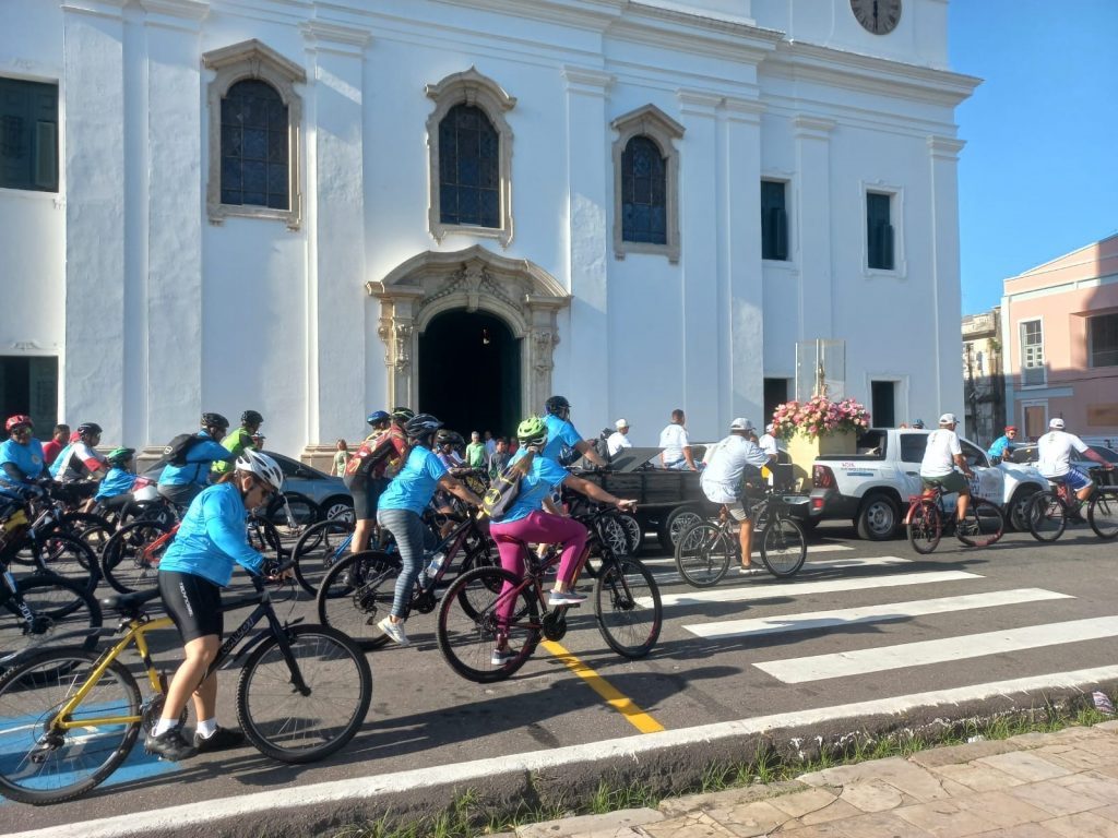 Participantes da Pedal da Padroeira, realizado pela Catedral Metropolitana de Belém, receberam na orientações sobre segurança no trânsito