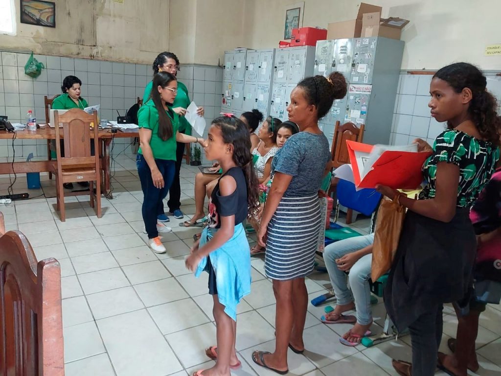 Os serviços ocorreram das 8h às 14h na Escola Abelardo Conduru Leão, no bairro Caranandubana