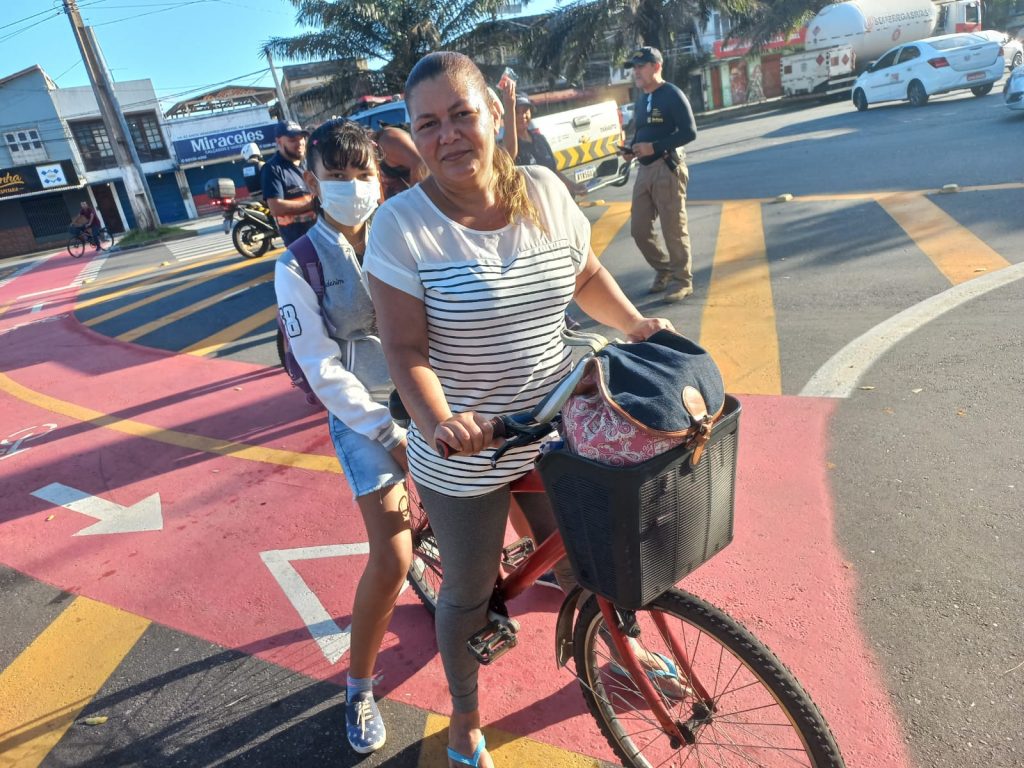 A repositora Solange Monteiro afirma que a malha melhorou, mas muitos não seguem a lei e desrespeitam o espaço do ciclista