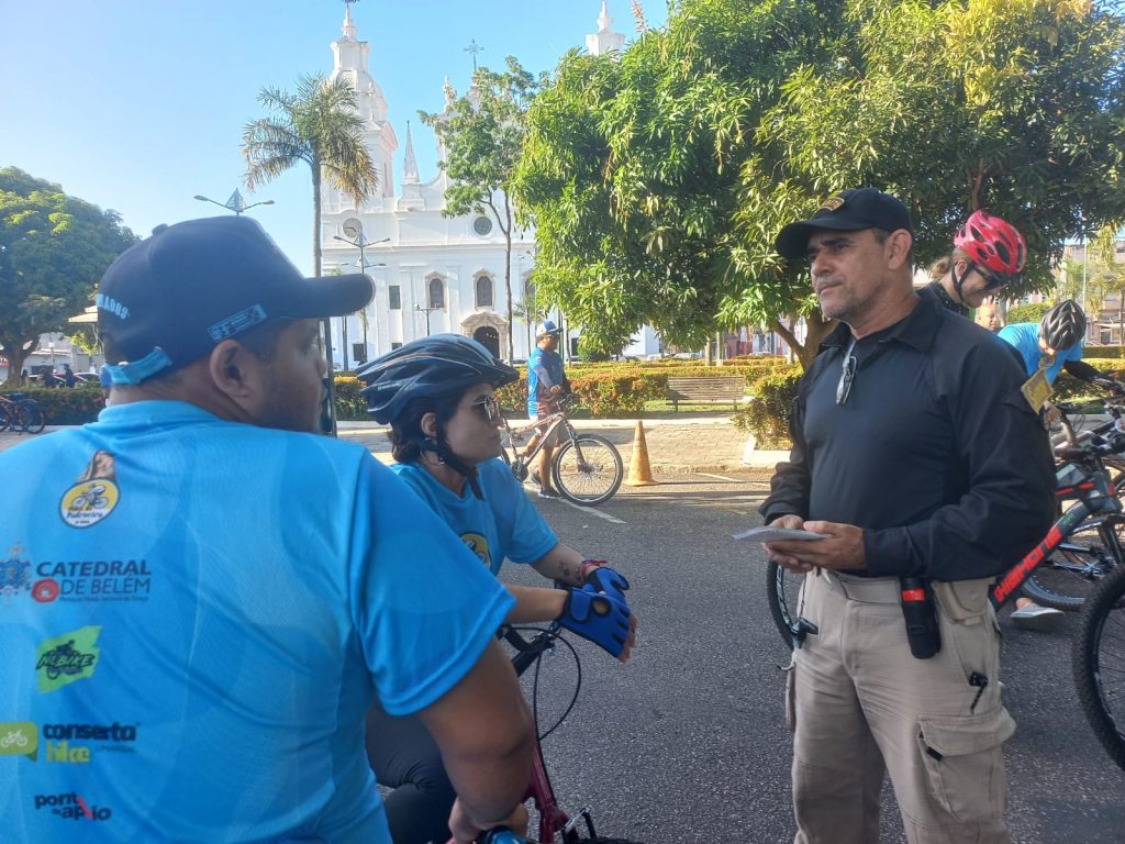 Foram feitas 150 abordagens a ciclistas com orientações sobre segurança no trânsito e informações sobre ciclorrota da Cidade Velha