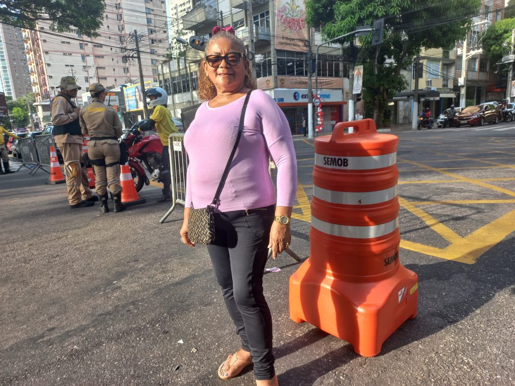 Maria Deuzarina aprovou as interdições no trânsito, pois permitiu a caminha tranquila e segura